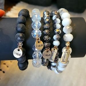 Set of 5 Ermish stretch bracelets